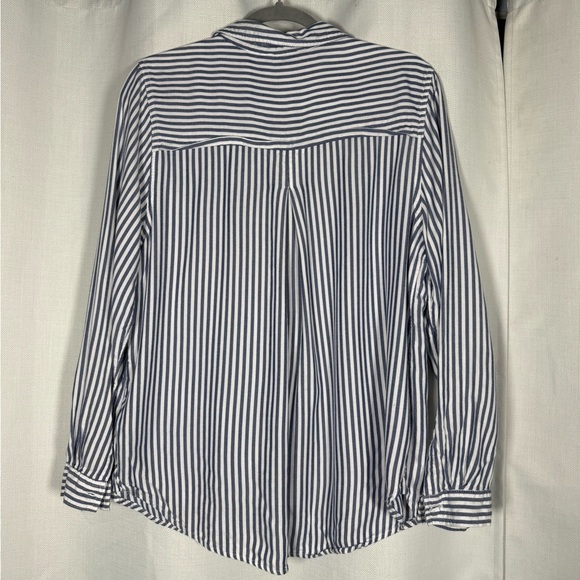 beachlunchlounge Blue and White Striped Long Sleeve Button Up Shirt Large - Picture 2 of 7